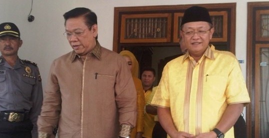 Agung Laksono dan Cek Endra
